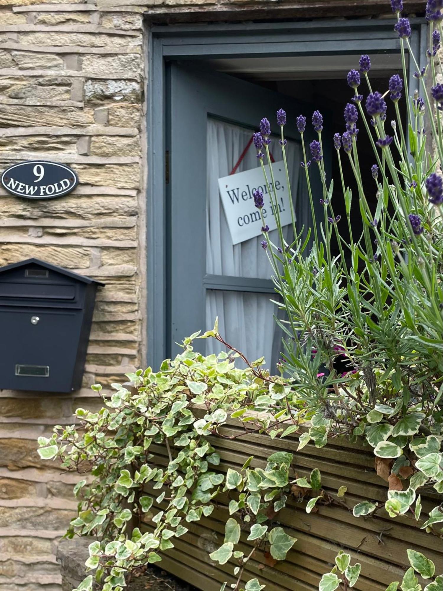 The Therapy Rooms Holmfirth Holiday Let ภายนอก รูปภาพ